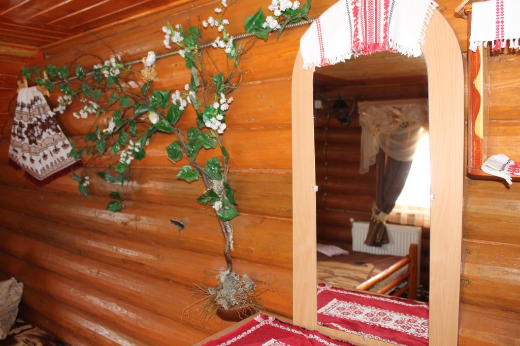 Zustrizh U Leva Ξενοδοχείο Pilipets Εξωτερικό φωτογραφία