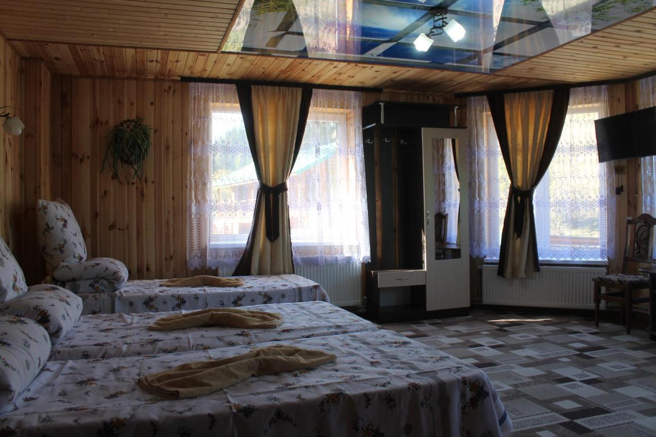 Zustrizh U Leva Ξενοδοχείο Pilipets Εξωτερικό φωτογραφία